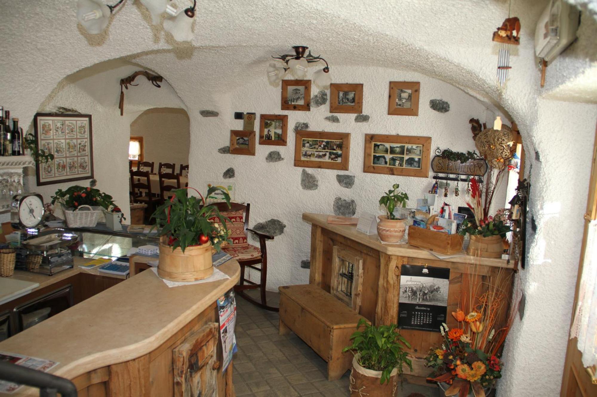 Agriturismo Raethia Isolaccia Εξωτερικό φωτογραφία