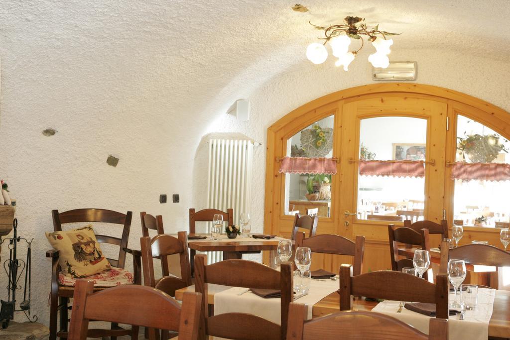 Agriturismo Raethia Isolaccia Εξωτερικό φωτογραφία