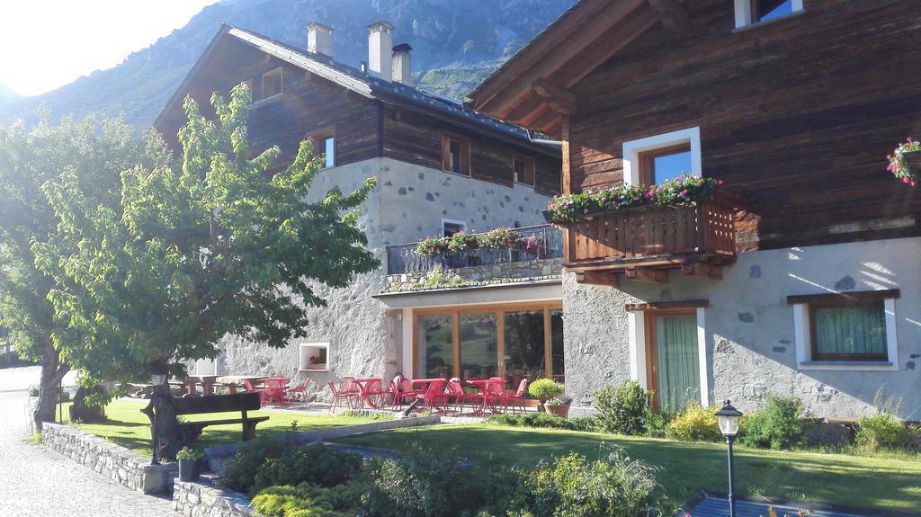 Agriturismo Raethia Isolaccia Εξωτερικό φωτογραφία