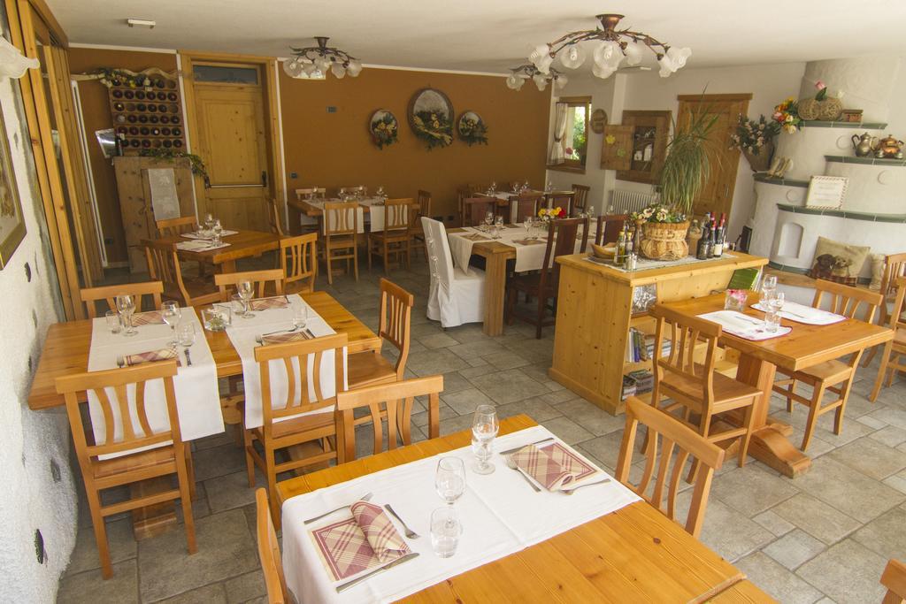 Agriturismo Raethia Isolaccia Εξωτερικό φωτογραφία