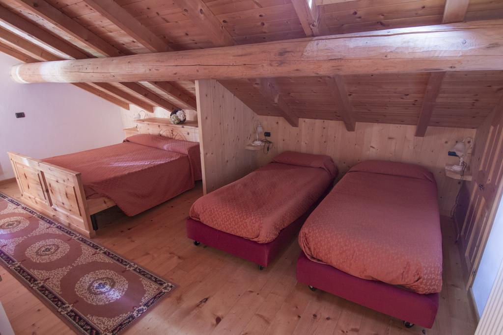 Agriturismo Raethia Isolaccia Εξωτερικό φωτογραφία